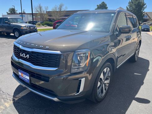 Used 2022 Kia Telluride S AWD/4WD image 4