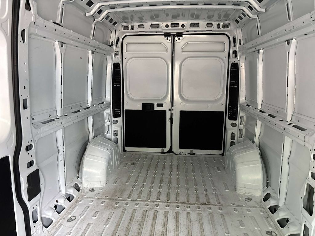 Used 2026 RAM ProMaster 2500 w/ Convenience Group FWD image 30