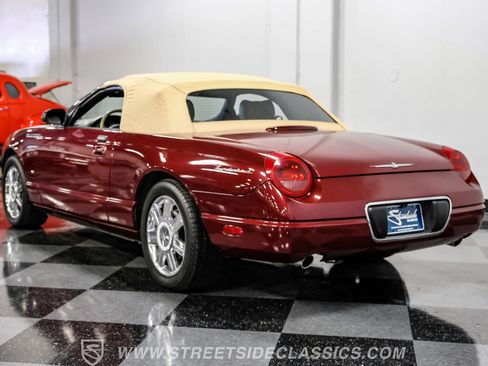 Used 2004 Ford Thunderbird RWD image 15