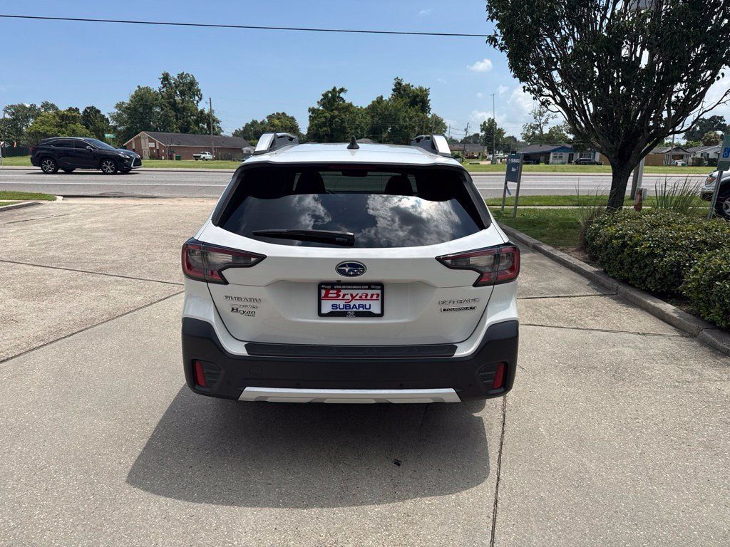 Used 2022 Subaru Outback Touring XT AWD/4WD image 6
