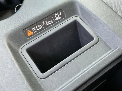 Certified 2025 Honda Prologue EX image 40