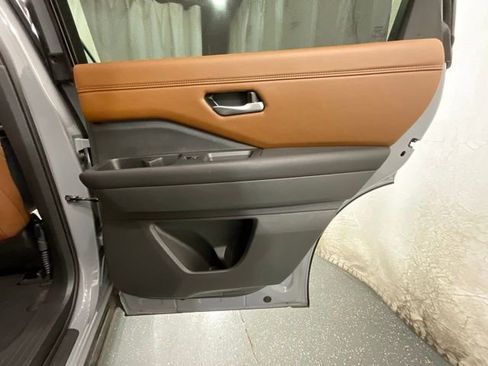 Used 2024 Nissan Pathfinder Platinum w/ Cargo Package AWD/4WD image 24