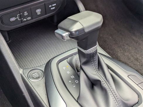 Used 2025 Kia K4 LXS image 23