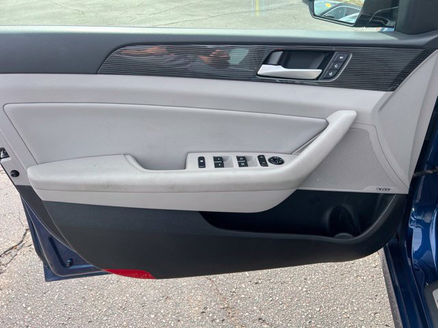 Used 2018 Hyundai Sonata Limited w/ Limited Ultimate Package 03 FWD image 18