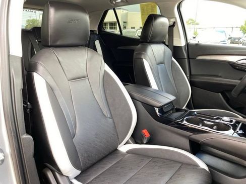 Used 2025 Buick Envision Sport Touring AWD/4WD image 9