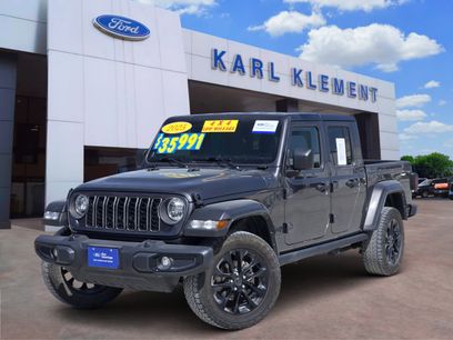 Used 2025 Jeep Gladiator Overland