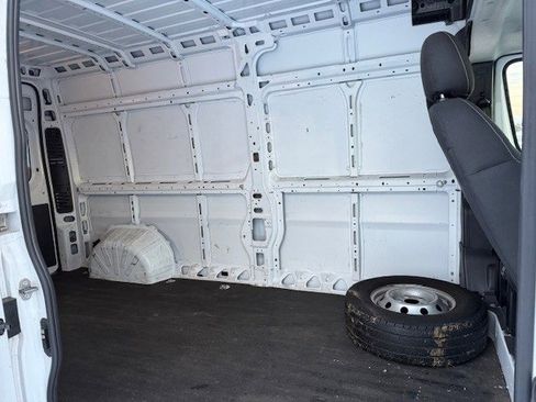 Used 2023 RAM ProMaster 2500 image 33