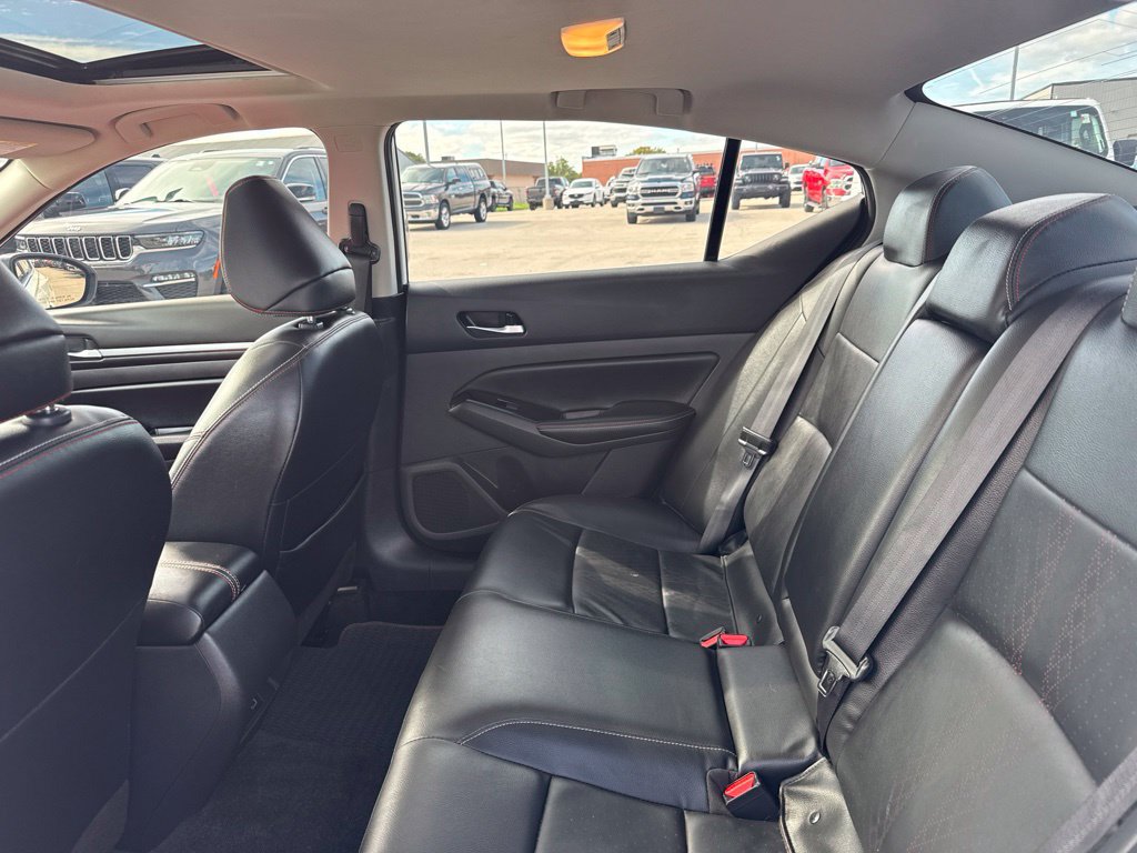 Used 2024 Nissan Altima 2.5 SR w/ SR Premium Package AWD/4WD image 27