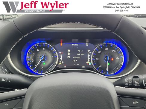 New 2026 Chrysler Pacifica Select w/ S Appearance Package FWD image 9