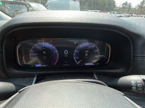 Used 2024 Jeep Wagoneer L Series III w/ Premium Group I image 30