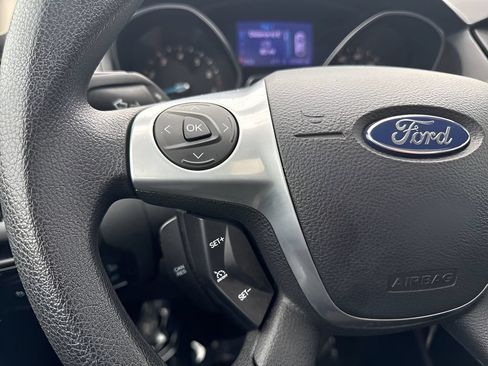 Used 2013 Ford Focus SE FWD image 14