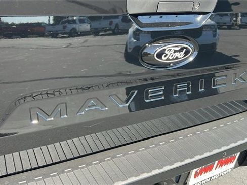 New 2025 Ford Maverick Lobo image 12