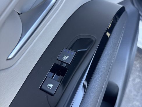 Used 2026 Hyundai Tucson Limited image 13