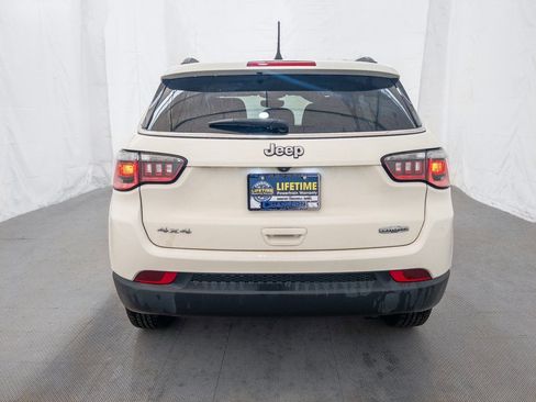 Used 2018 Jeep Compass Latitude w/ Popular Equipment Group image 7
