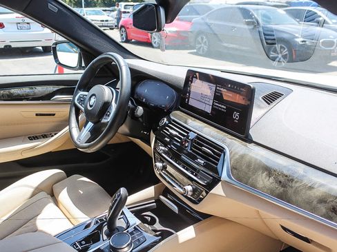 Certified 2023 BMW 530i w/ M Sport Package RWD image 15