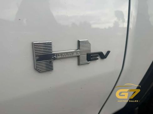 Used 2024 GMC Hummer EV 2X w/ LPO, Illumination Package AWD/4WD image 7