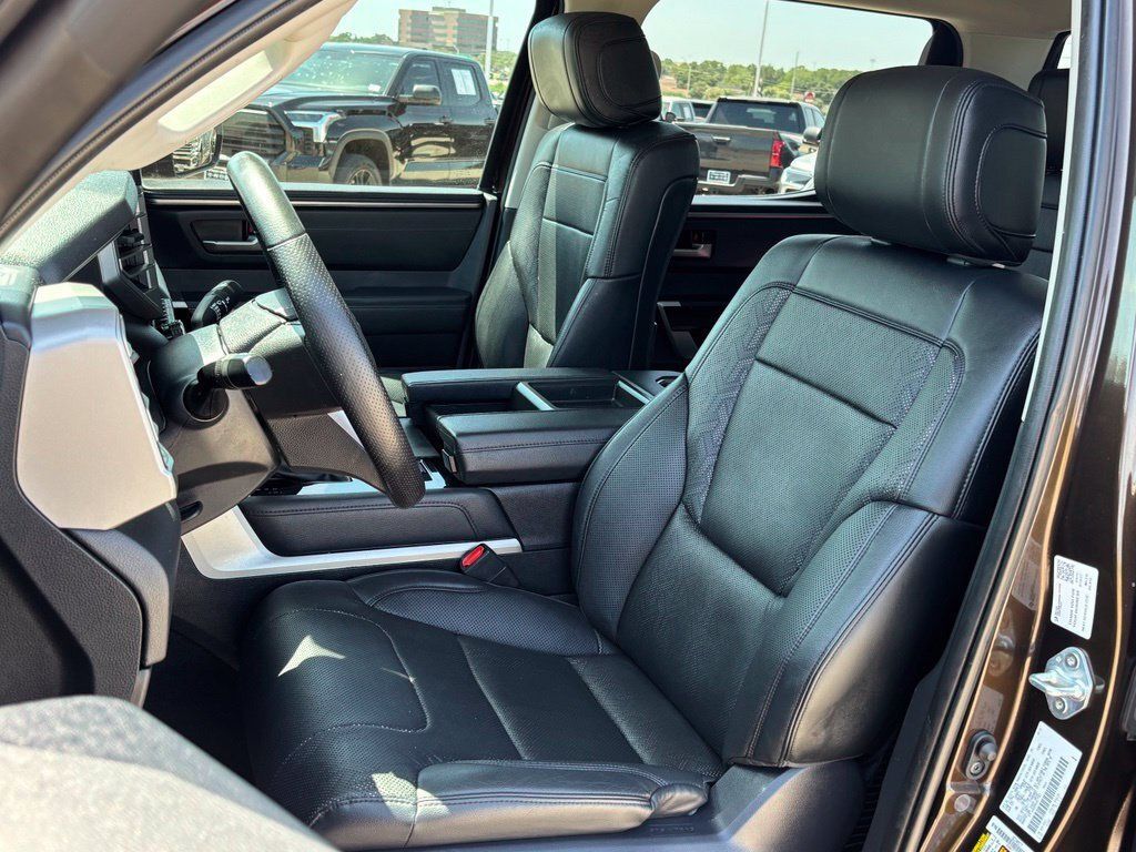 Used 2022 Toyota Tundra Limited w/ Power Package RWD image 12