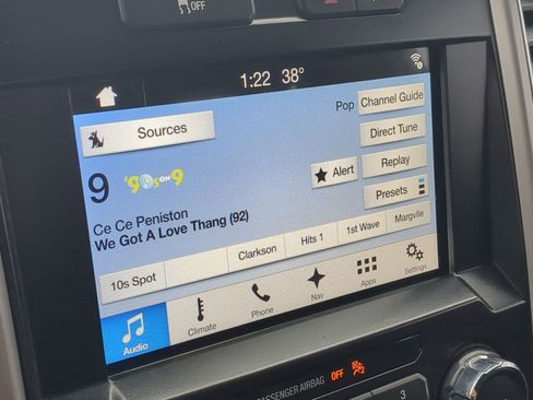 Used 2017 Ford F150 Lariat image 22