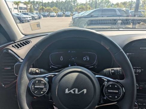 Used 2024 Kia Soul GT-Line w/ GT-Line Technology Package FWD image 28