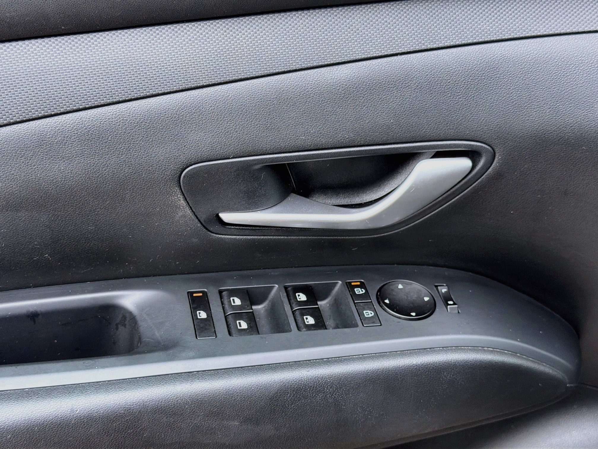 Used 2025 Hyundai Tucson SEL AWD/4WD image 22