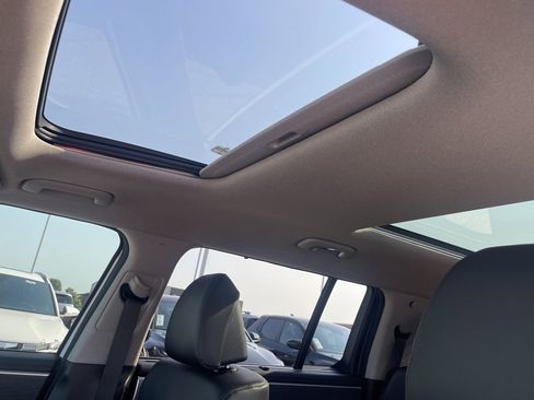 Used 2024 Hyundai Santa Fe Limited image 2