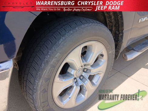 Used 2024 RAM 1500 Big Horn AWD/4WD image 34