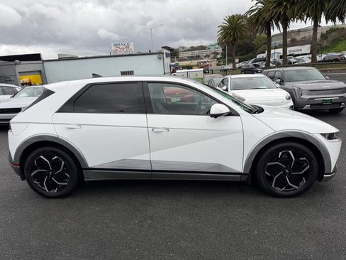 Used 2024 Hyundai Ioniq 5 Limited image 4