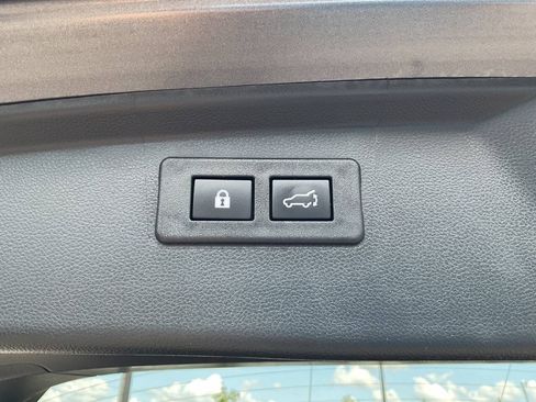 Used 2023 Subaru Outback Premium AWD/4WD image 46