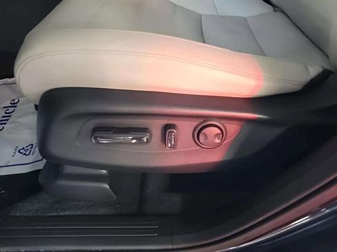 Used 2023 Honda CR-V EX-L image 16