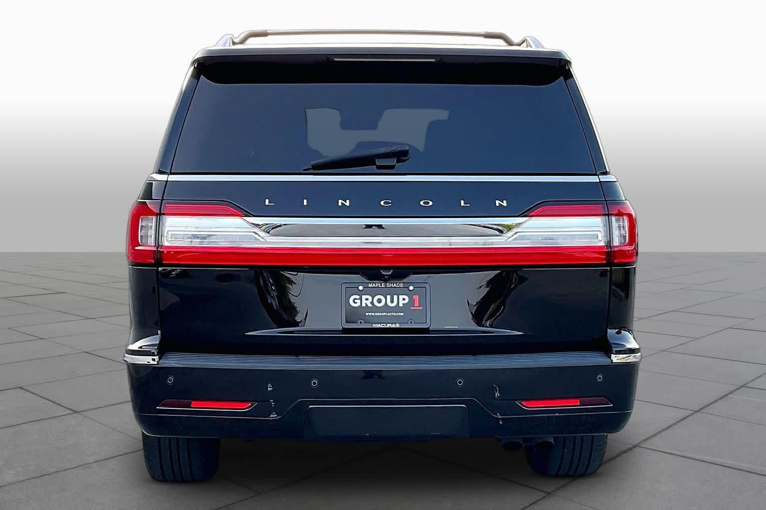 Used 2021 Lincoln Navigator L Reserve AWD/4WD image 5