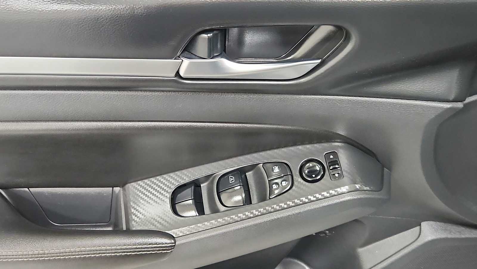 Used 2022 Nissan Altima 2.5 SV FWD image 15