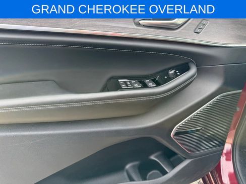 Used 2023 Jeep Grand Cherokee Overland w/ Trailer Tow Prep Group (B) image 10