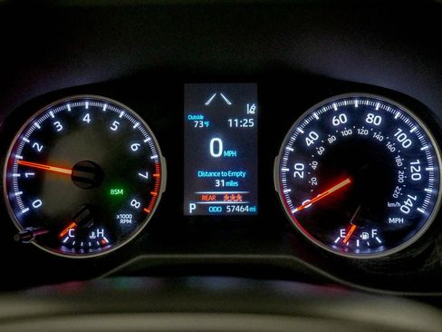 Used 2022 Toyota RAV4 XLE Premium AWD/4WD image 37