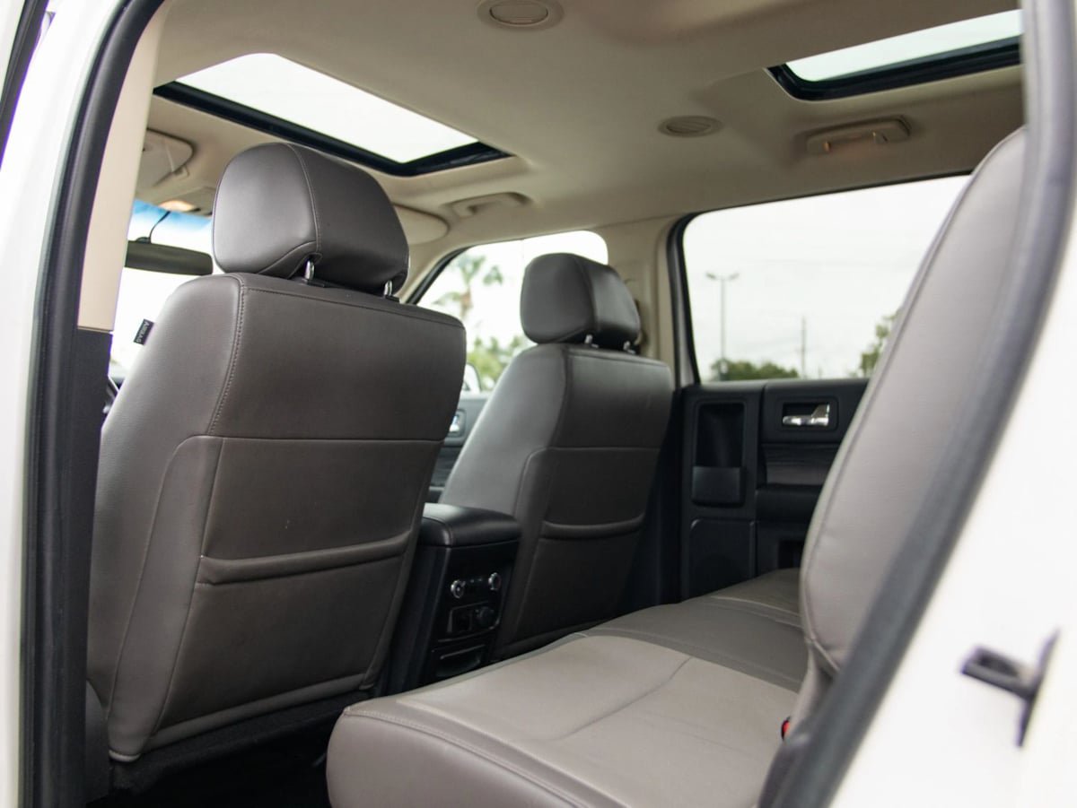 Used 2019 Ford Flex SEL w/ Equipment Group 202A FWD image 19