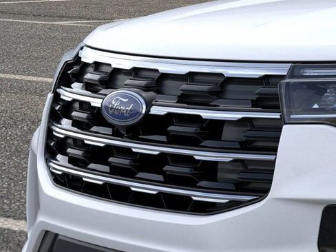 New 2026 Ford Explorer Active w/ Active Comfort Package image 17