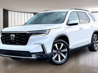 Certified 2025 Honda Pilot Touring