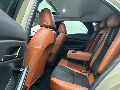 Used 2025 MAZDA CX-30 Carbon image 17