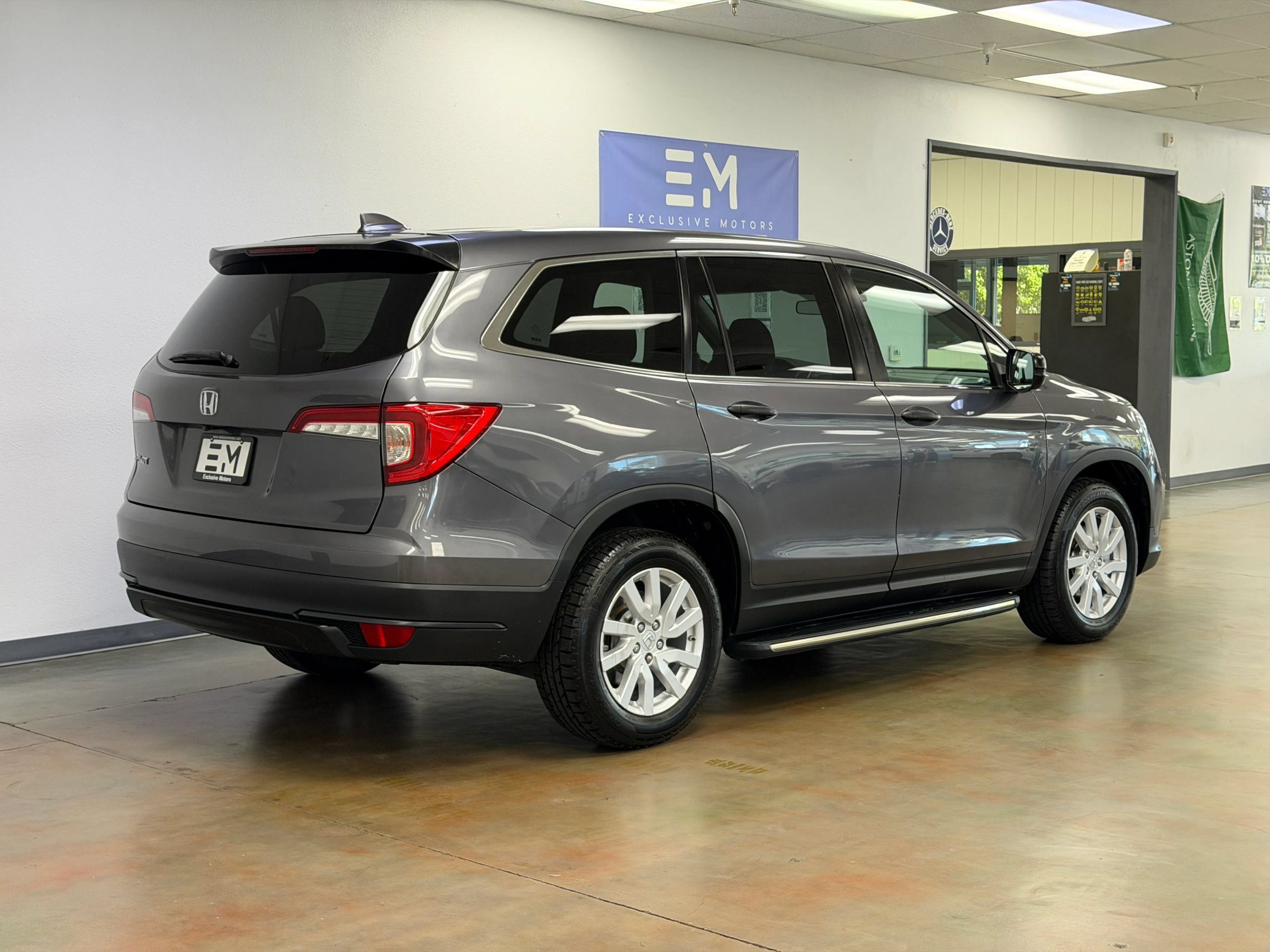 Used 2019 Honda Pilot LX image 6