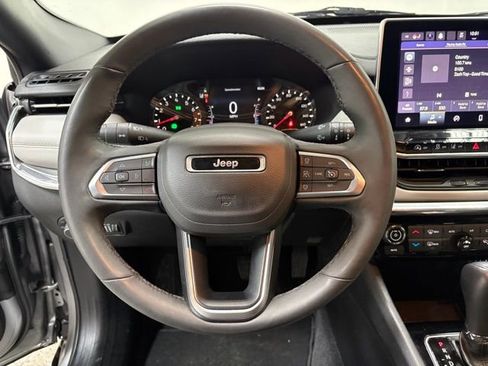 Certified 2024 Jeep Compass Limited image 17