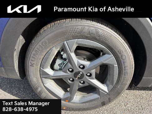 New 2025 Kia K4 LXS image 30