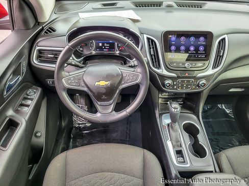 Used 2021 Chevrolet Equinox LT image 12