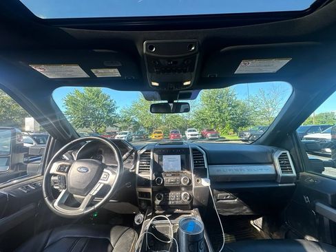 Used 2021 Ford F450 Platinum w/ FX4 Off-Road Package AWD/4WD image 5