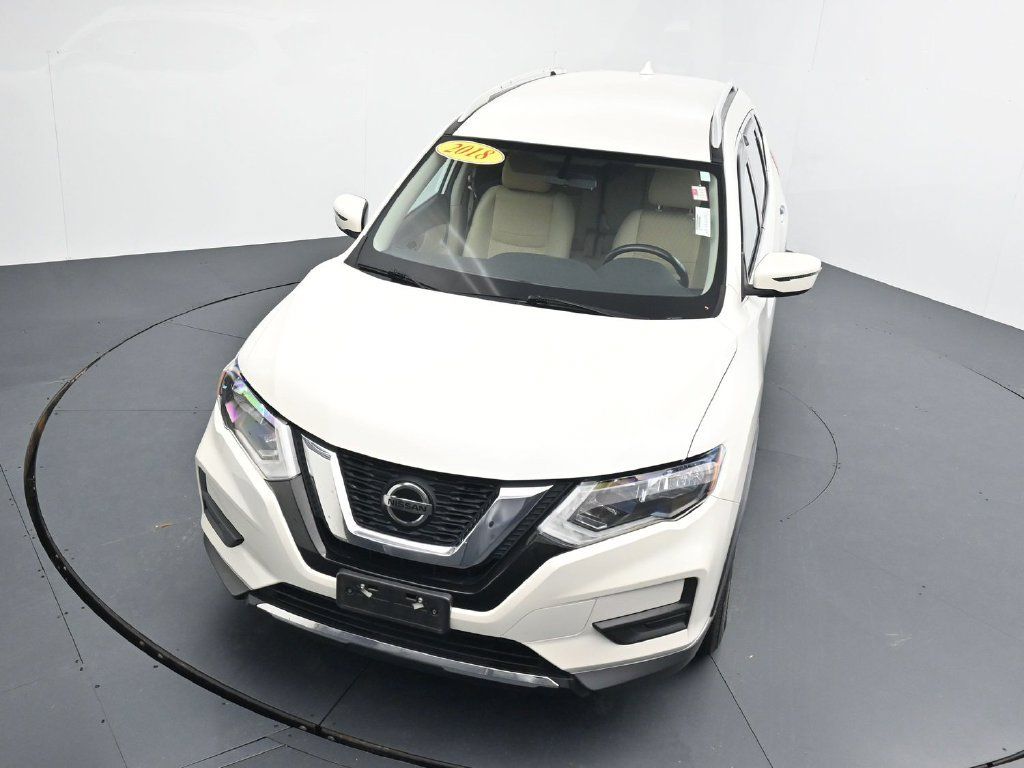 Used 2018 Nissan Rogue SV AWD/4WD image 25