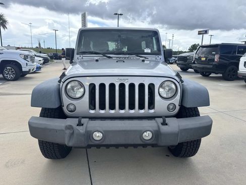 Used 2015 Jeep Wrangler Unlimited Sport w/ Quick Order Package 24S AWD/4WD image 2
