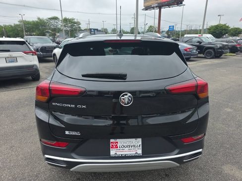 Used 2023 Buick Encore GX Essence w/ Experience Buick Package FWD image 6