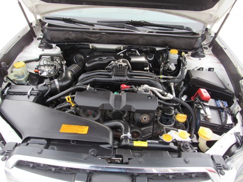 Used 2014 Subaru Legacy 2.5i Limited w/ Moonroof Package image 13
