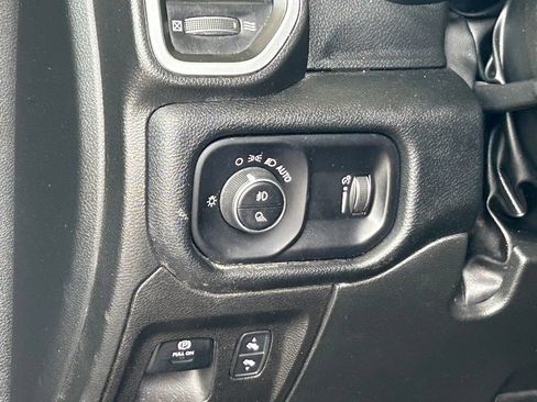 Used 2022 RAM 1500 Big Horn RWD image 38