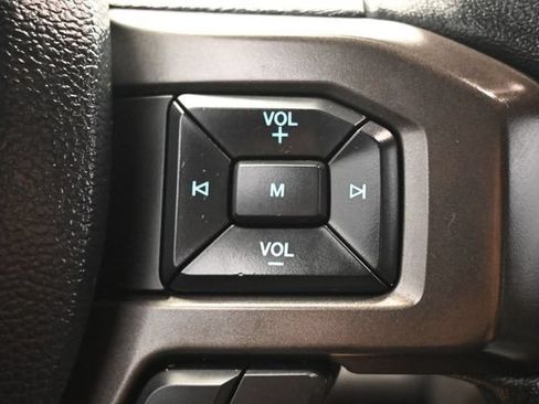 Used 2020 Ford Expedition XLT w/ Equipment Group 202A RWD image 24
