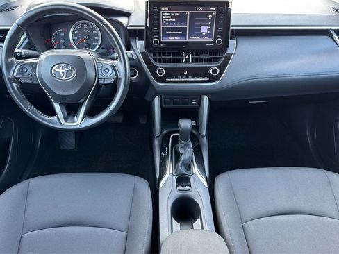 Certified 2022 Toyota Corolla Cross LE image 12
