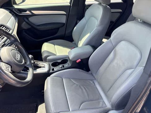 Used 2018 Audi Q3 2.0T Premium FWD image 12